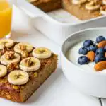 High Protein Bowls and Bakes: The Ultimate Healthy Breakfast 5 High Protein Bowls and Bakes – Greek Yogurt and Baked Oatmeal 150x150 1